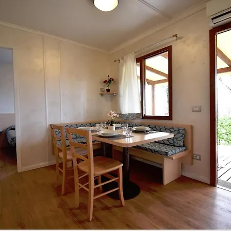 Alloggio per agriturismo Corte Tonolli *
