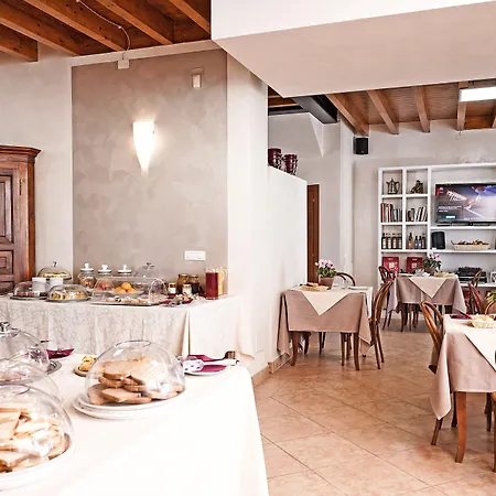 Corte Tonolli Alloggio per agriturismo *